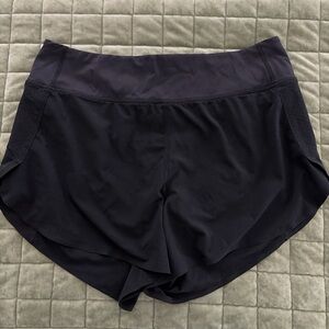 Athleta Run With It 3.5” Shorts